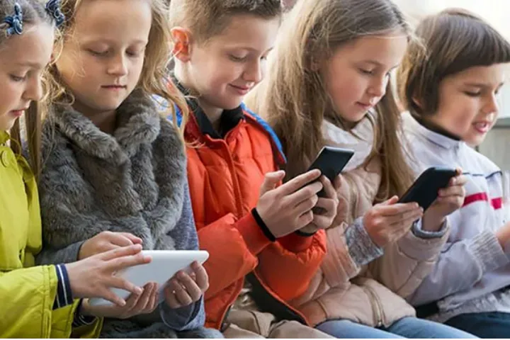 ترک تلفن همراه موجب مرض است؟!